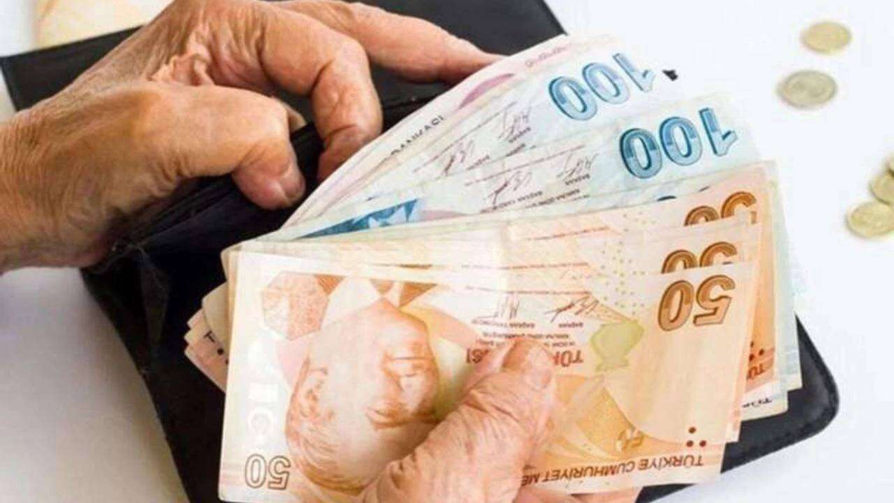 EYT'yi kaçıranlara yeni umut: 2000-2008 arası sigortalılara kademeli emeklilik masada, TBMM'ye 6 maddelik önerge sunuldu! 17